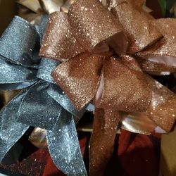 Christmas Bows. Any Size