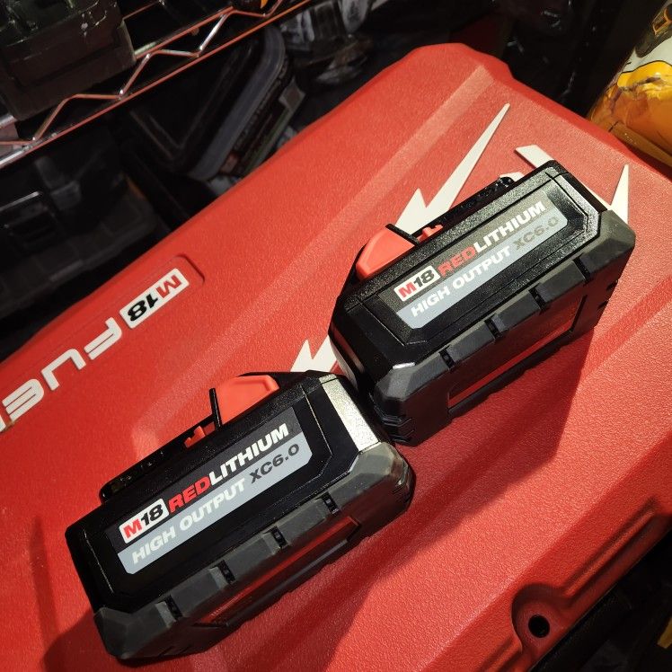Firm Price๐ Milwaukee M18 High Output 6.0 Batteries Used Good. Price Is For 2-batteries. Precio Firme ๐