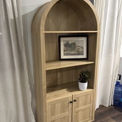 Arched cabinet