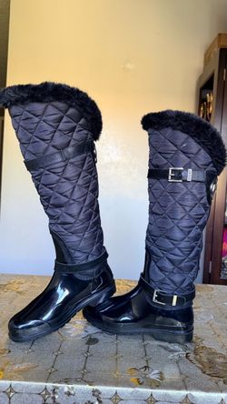 Rain boots size 8