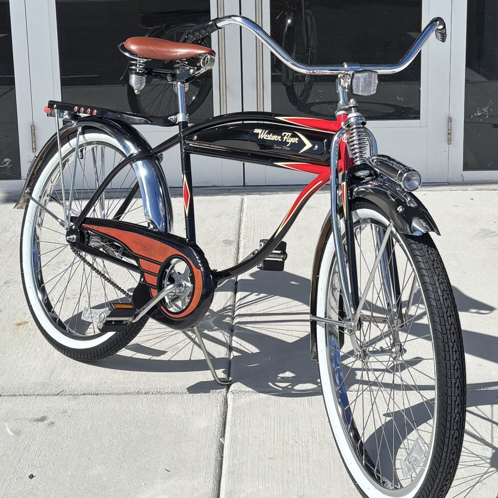 Western Flyer Special Edition Tank Bicycle W/Working Horn,Front
