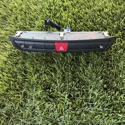 2016 Renegade Hazards light panel