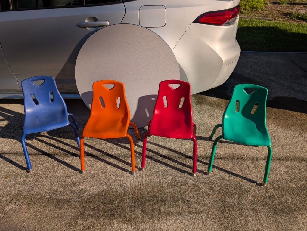 Kids Table And Chairs