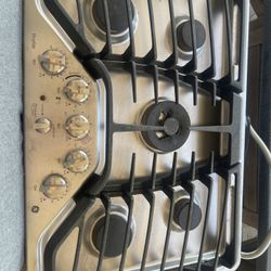 GE Gas Cooktop