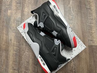 Jordan 4 Reimagined Sz 10