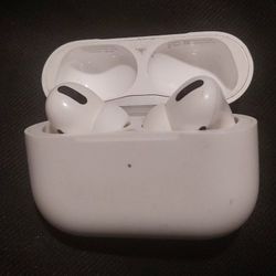Airpods Pro 1 w/ Magsafe