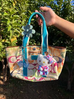 Coach Hamptons Signature Scribble Tote