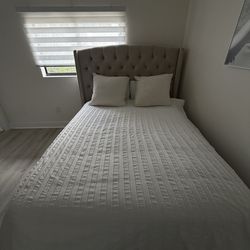 Queen Upholstered Bed + Mattress – Modern Style