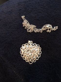 Silver heart necklace pendant