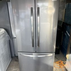 Frigidaire Refrigerator 30 X 68 Brand New One Receipt For 90 Days Warranty 