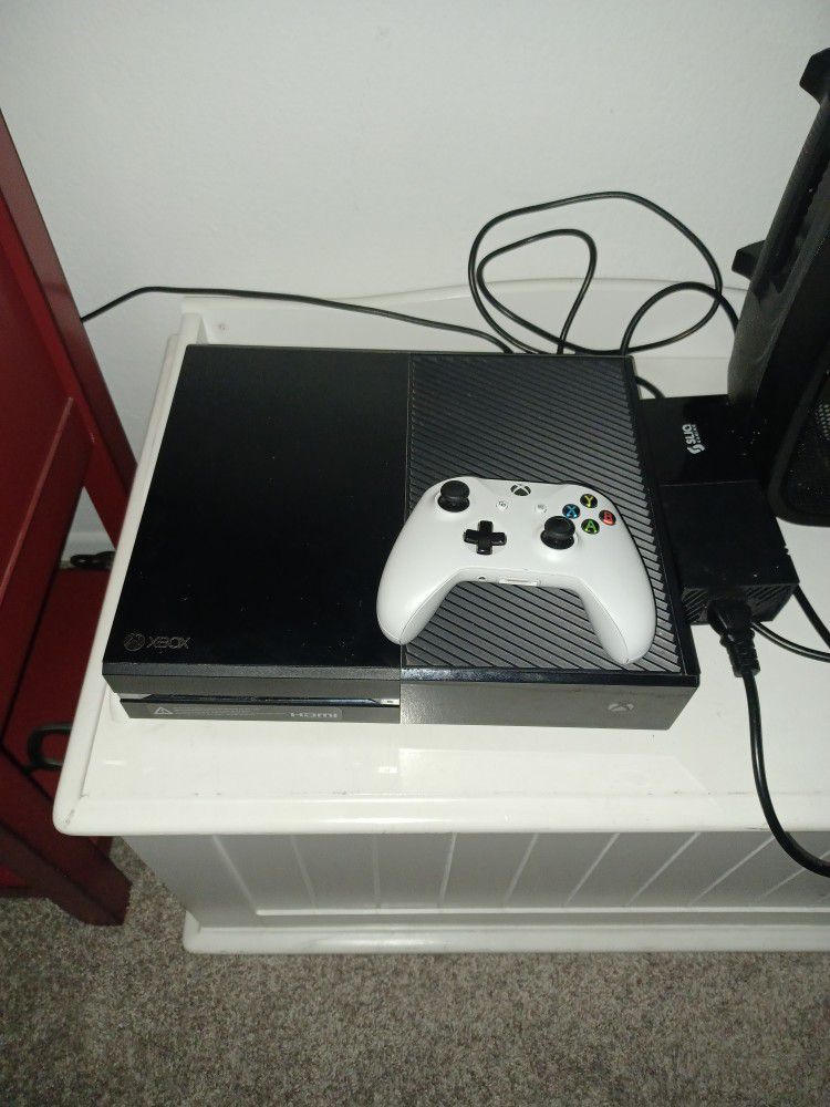 Xbox One With Controller