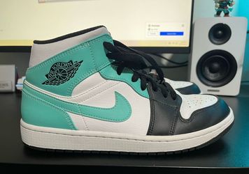 Air Jordan 1 Mid Tropical Twist