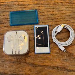 Apple iPod Nano Touch Screen Pretty Blue 7th Generation Model A1446, Hard Silicone Case, USB-C / Apple Charger & Like New Headphones Set