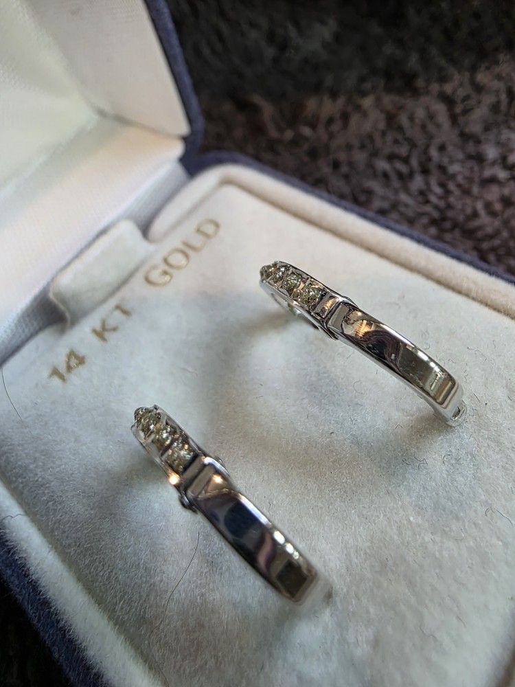 14 K White Gold Loop Earrings.