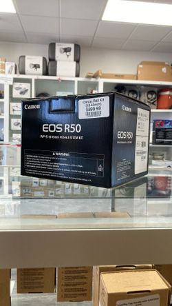 Canon R50 Kit (18-45mm)