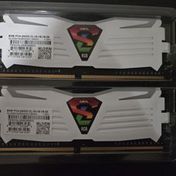 GeIL Super Luce RGB Sync 16GB RAM (2 x 8GB) DDR4 Desktop Memory White