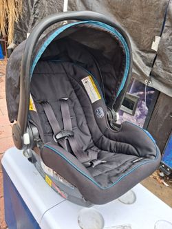 GRACO  INFANT CARSEAT