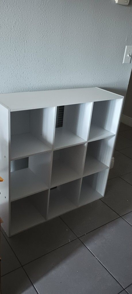Bookshelf/Organizer