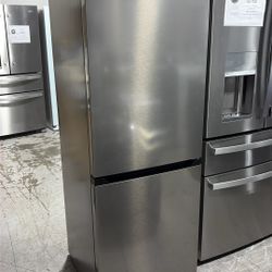 Sharp Bottom Freezer Refrigerator 