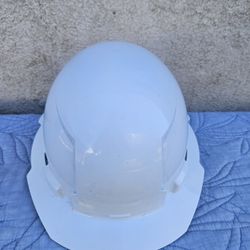 Milwaukee Helmet