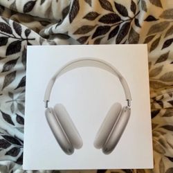 Airpods Maxes