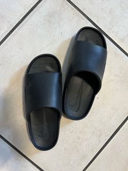 Nike - Black Slide Sandals size 7