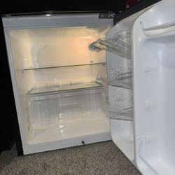 Hisense Mini Fridge & Freezer