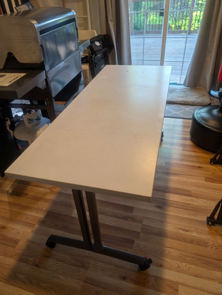 Office desk Or Table