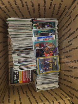 Large Lot of Football Trading Cards