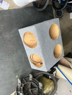 Speaker box for 4 - 12 inch subs