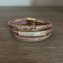 Bracelet