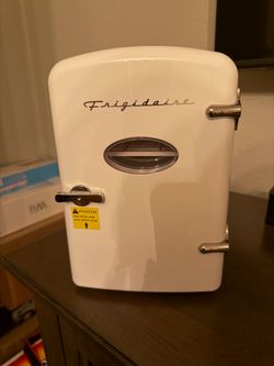 Mini fridge