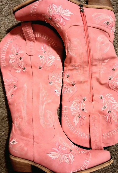 Ladies Knee High Embroidered Cowgirl Boots Size 8 $30