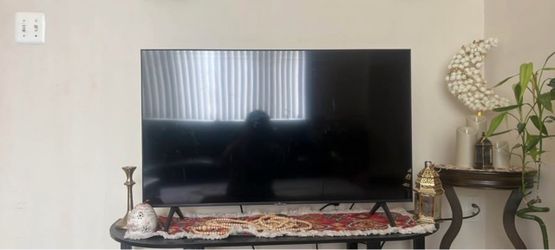 Samsung 43" 4K Smart TV (TU7000) - Great Condition