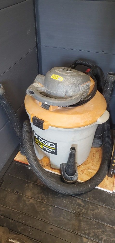 5Gal RIGID shop vac