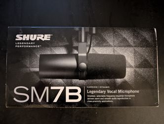 Shure SM7B Dynamic Microphone 