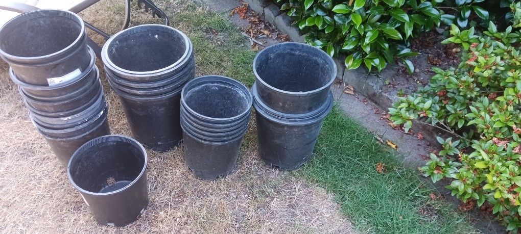 Pots 2 _3 Gall