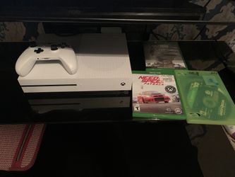 Xbox On S 1tb Great Condition Has 3 Games