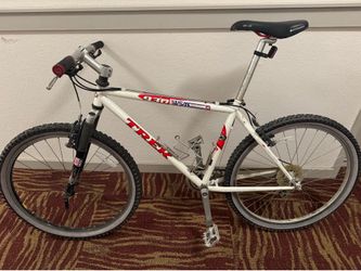 Trek Mountain Bike – 18.5” Frame (Needs Work)