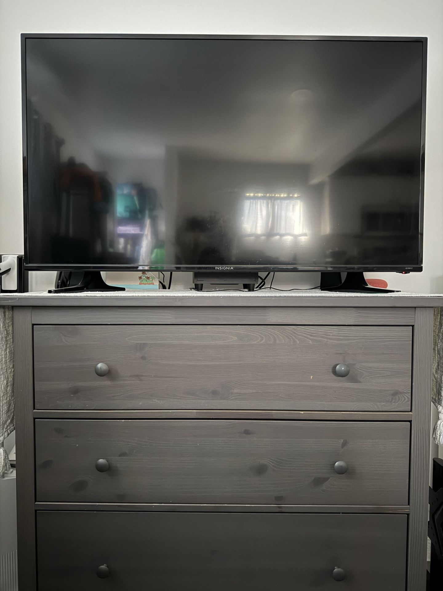 42” Insignia TV $45 OBO