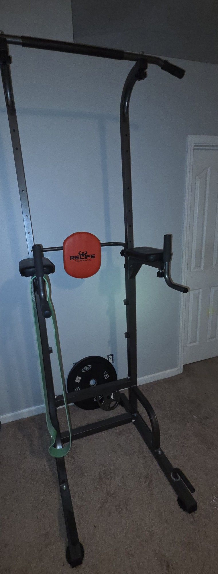 Pull Up Bar Dip Station With Resistance Band