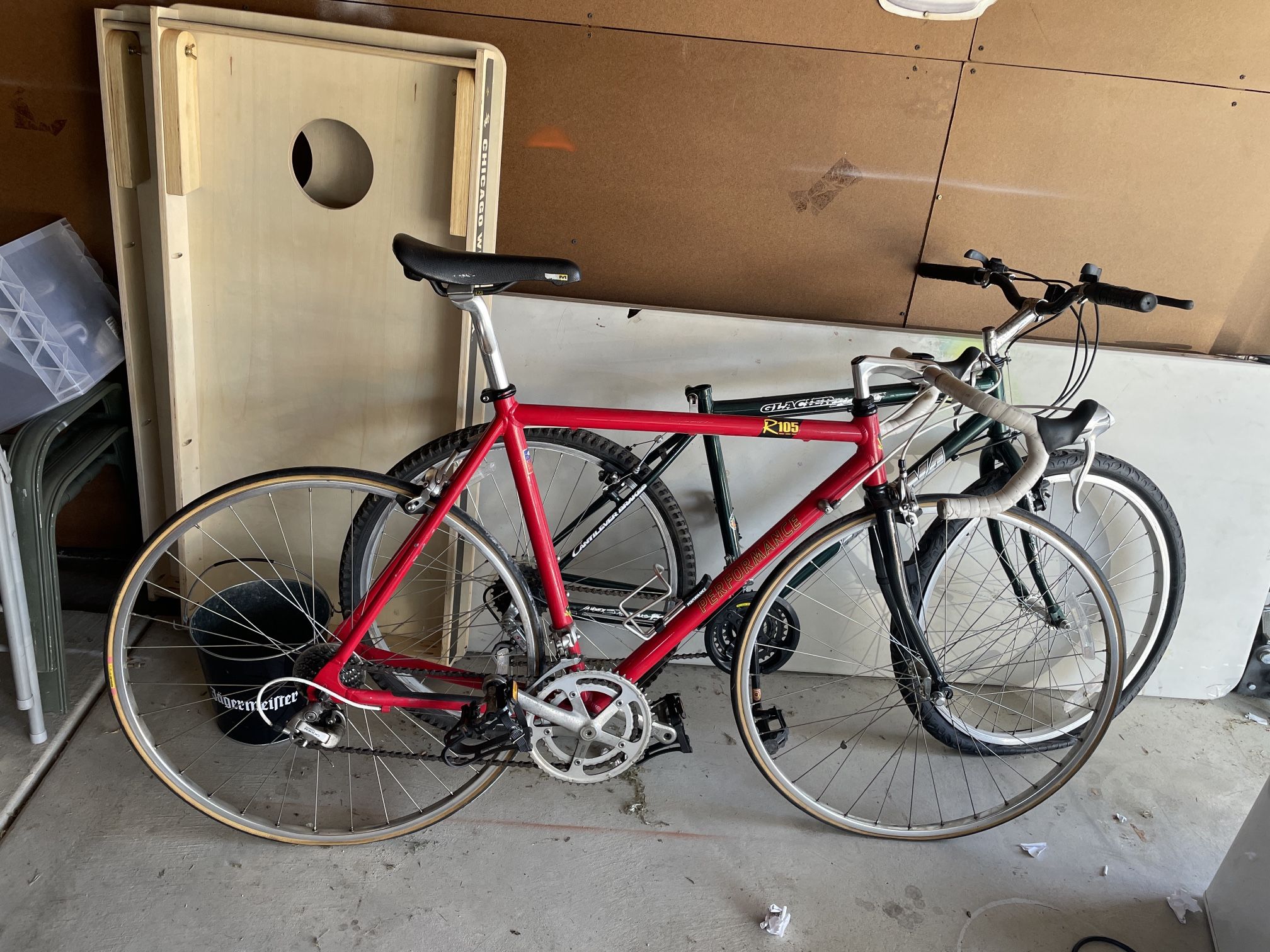 Bicycle R105 Performance Road Bike