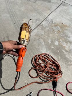 25 ft Trouble Light / Work Light with Extension Cord – Works Great