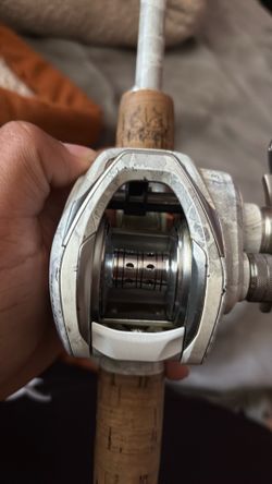 Real tree bait caster