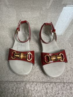 GUCCI SANDALS TODDLER SZ 5📍PICK UP 7TH ST & BASELINE RD📍