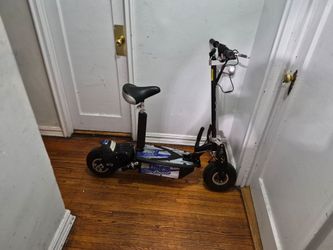 Uber Scoot Electric Scooter with Seat