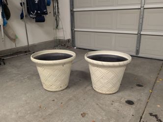 Pair of plant potters