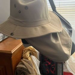 DIFFERENT CHEAP HATS. Multipurpose ( TRUMP 2020) ( SUN HAT)