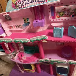 Play Sets And Doll Houses
