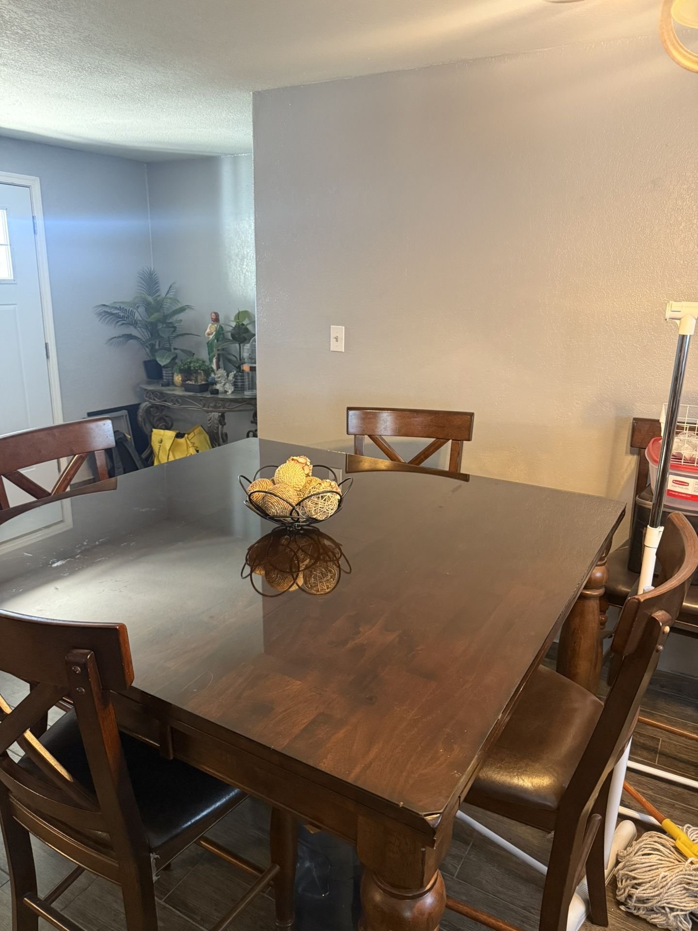 Dinning Table